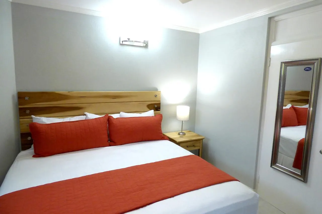 מלון דירות אוצ'ו ריוס Beach One Bedroom Suite A22